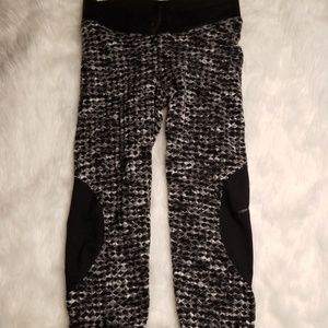 Buy 2 get 1. Nike Pro Leggings Size Small